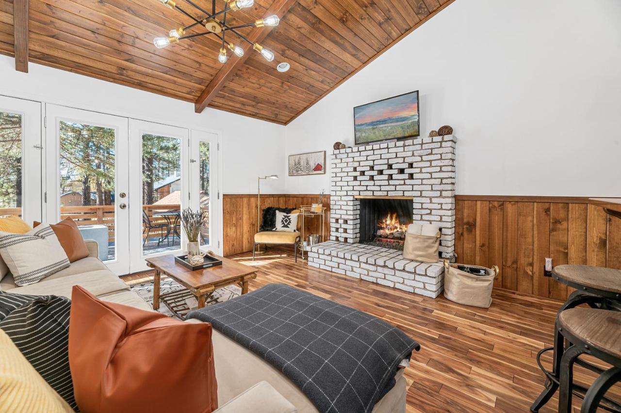 Yellow Pine Lodge - Charming Cottage Style Cabin With Peak-A-Boo Lake And Mountain Views Big Bear Lake Esterno foto