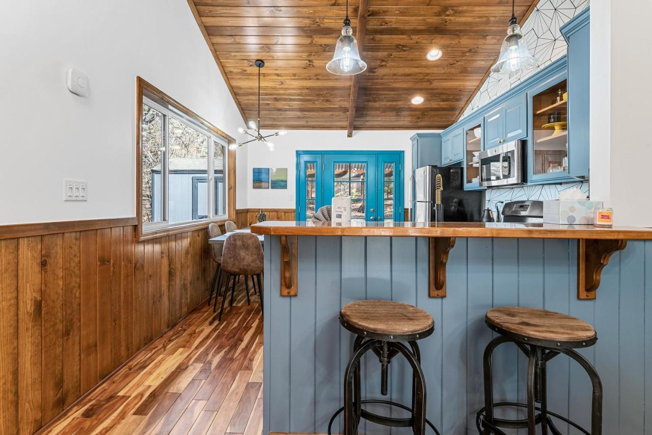 Yellow Pine Lodge - Charming Cottage Style Cabin With Peak-A-Boo Lake And Mountain Views Big Bear Lake Esterno foto