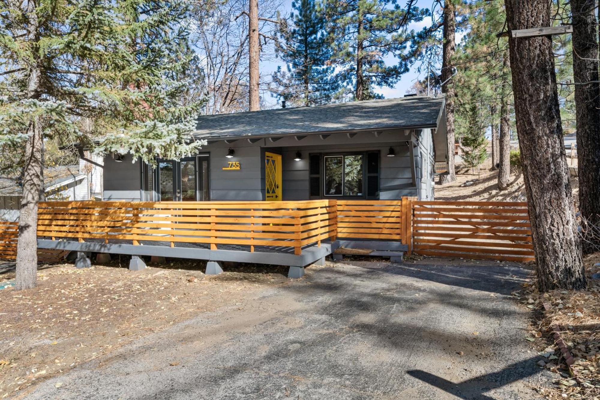 Yellow Pine Lodge - Charming Cottage Style Cabin With Peak-A-Boo Lake And Mountain Views Big Bear Lake Esterno foto